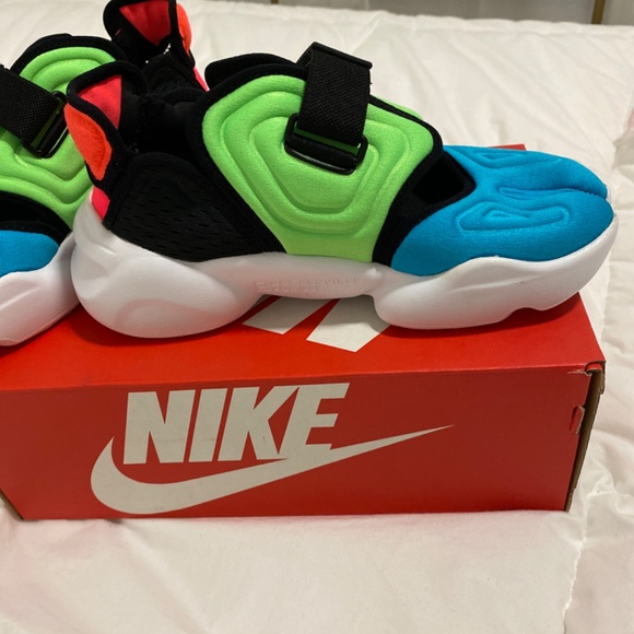 NWB Nike Aqua Rift - Picture 6 of 7